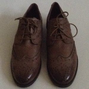 Chiaroscuro Taupe Leather Wing Tip size 8